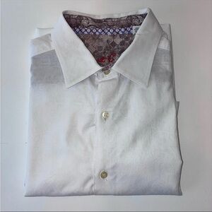 Robert Graham Short Sleeve Men’s XL Button Down White W/ Subtle Paisley Print